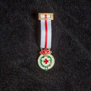 condecoracion-miniatura-medalla-la-cruz-roja