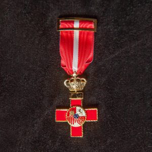 merito-militar-distintivo-rojo-2